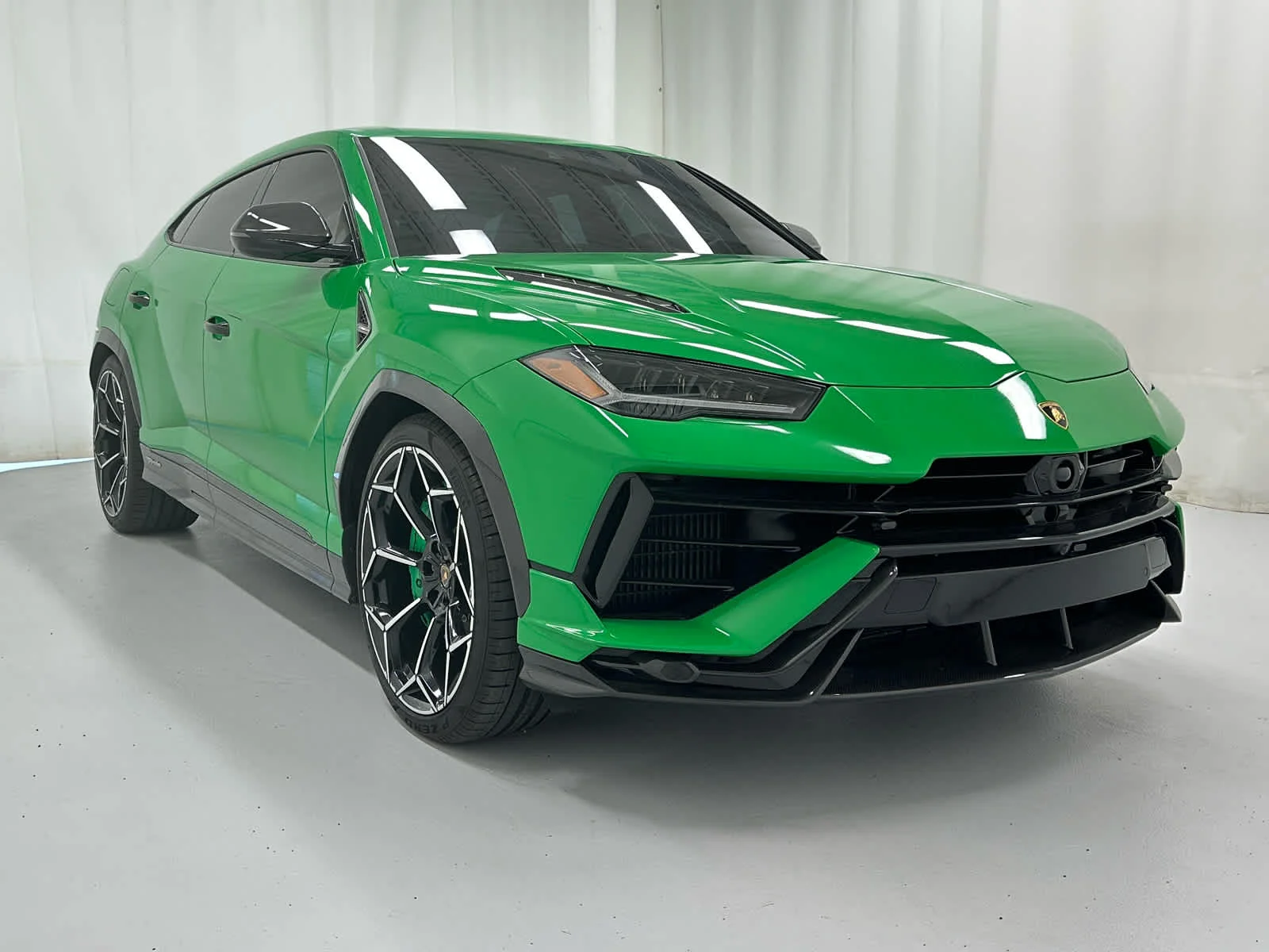 2024 Lamborghini Urus Performante - Photo 2