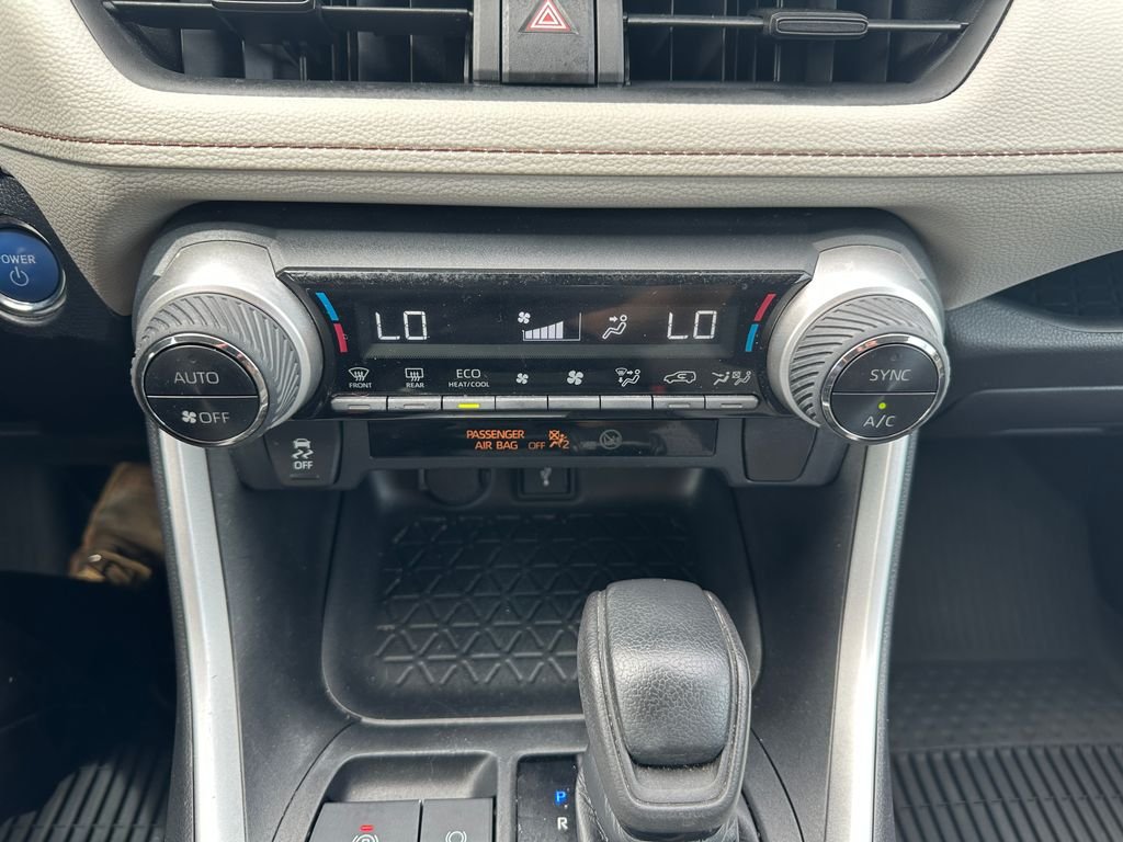 Used 2020 Blue Toyota XLE image 17
