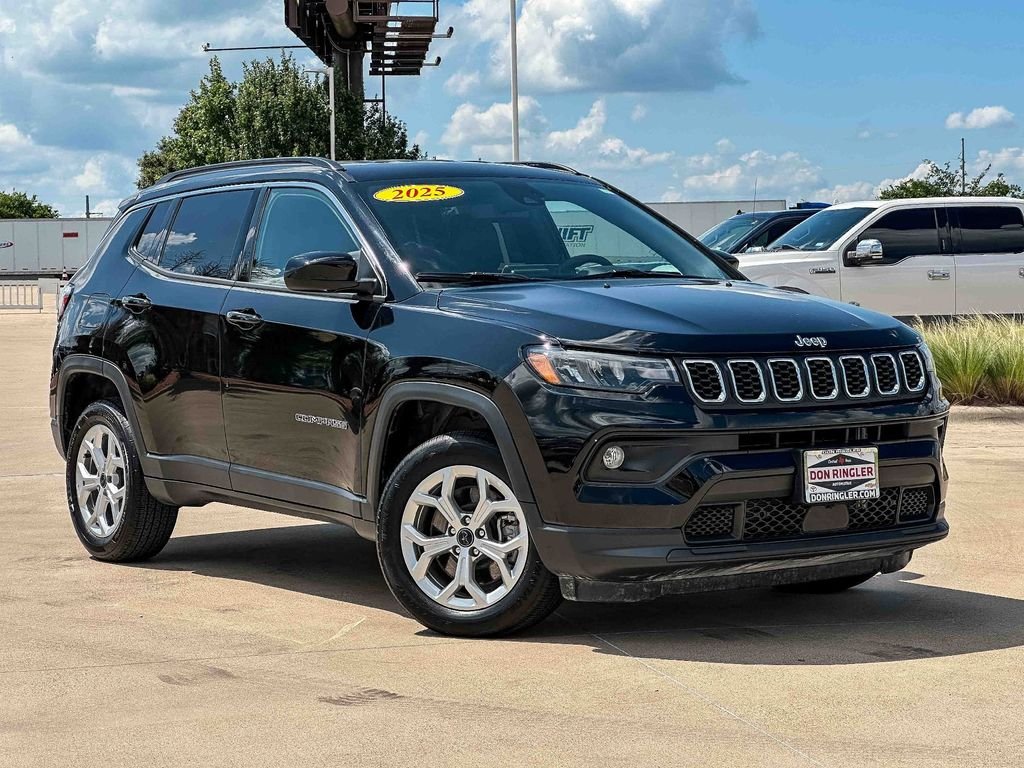 2025 Jeep Compass Latitude 4X4's photo