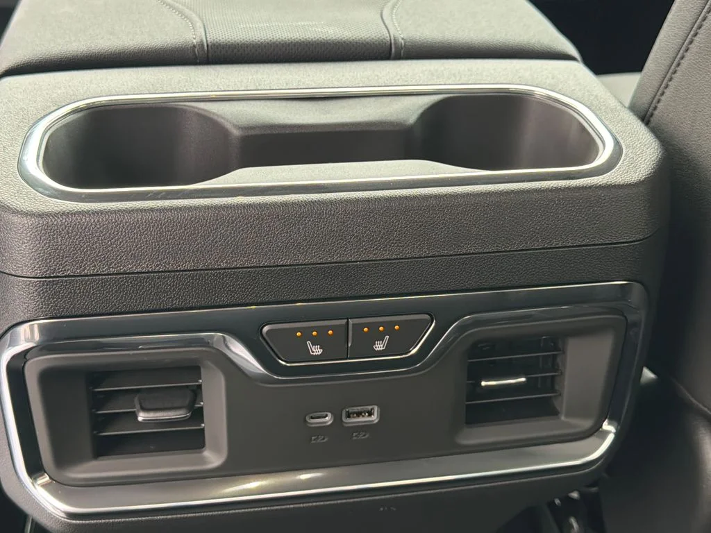 2026 GMC Sierra 1500 SLT - Photo 32