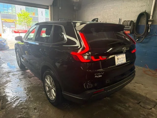 Used 2023 Black Honda EX-L image 6