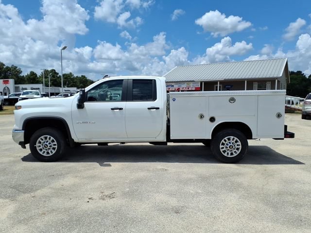 New 2026 Summit White Chevrolet WT image 8