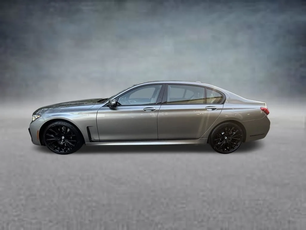 Used 2022 Donington Gray Metallic BMW 740i image 8