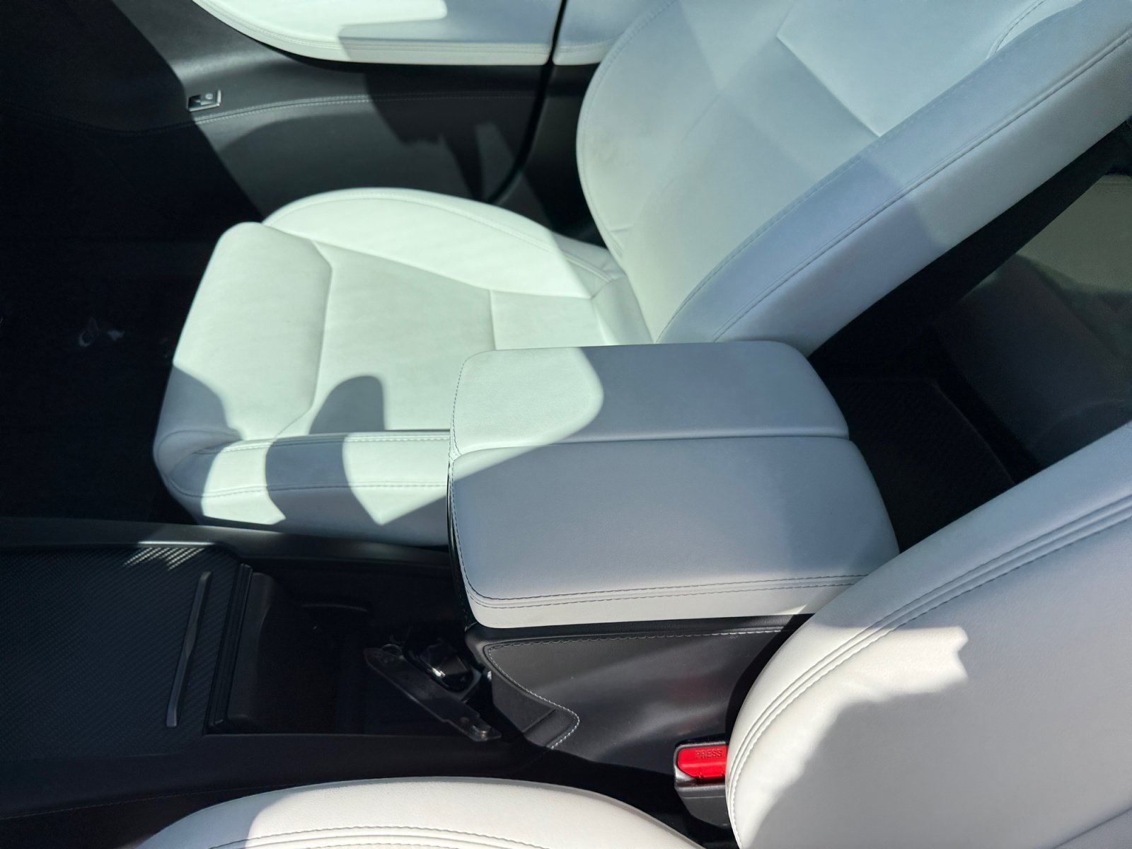 Used 2020 Midnight Silver Metallic Tesla Performance image 14
