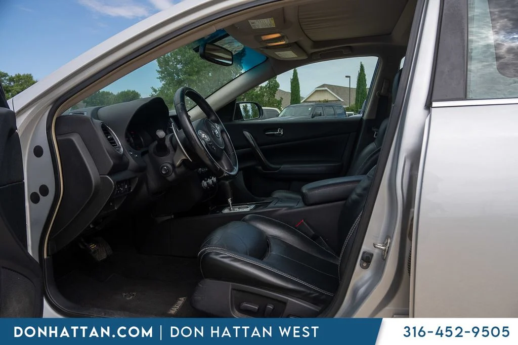 Used 2012 Silver Nissan 3.5 SV image 3