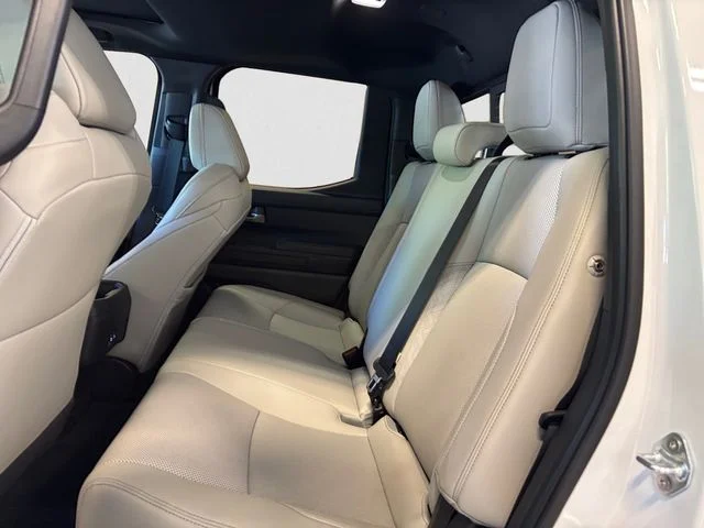 Used 2025 Wind Chill Pearl Toyota Limited image 14