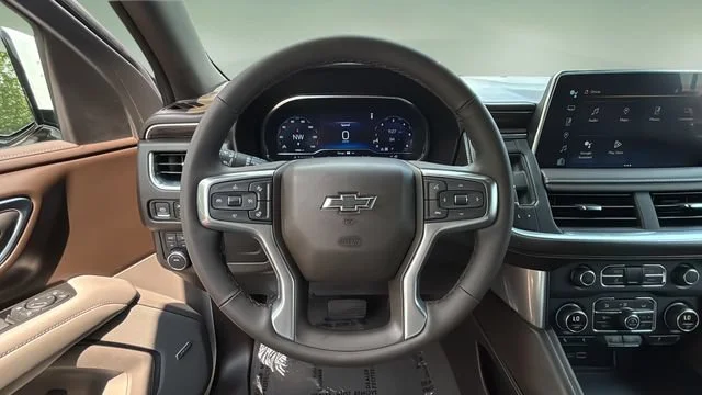 Used 2023 Summit White Chevrolet Z71 image 12