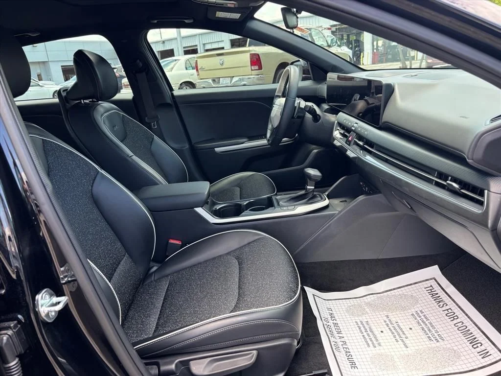 Used 2025 Black Kia GT-Line image 14