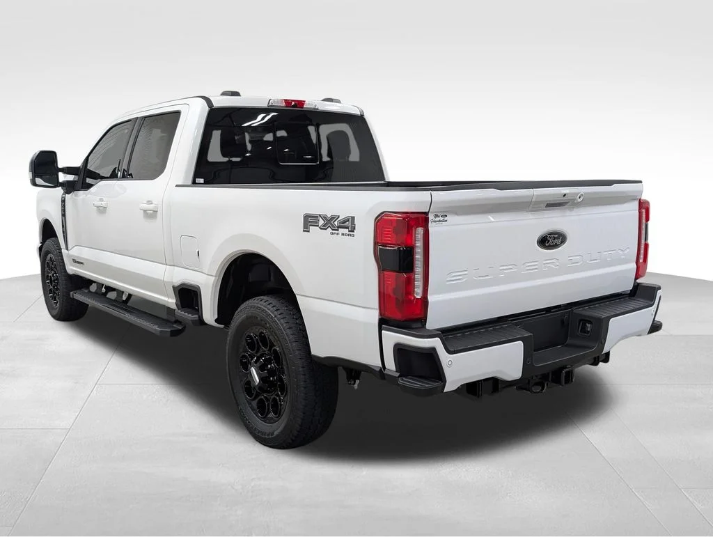 New 2026 Star White Metallic Tri-Coat Ford F-250® Lariat® image 33