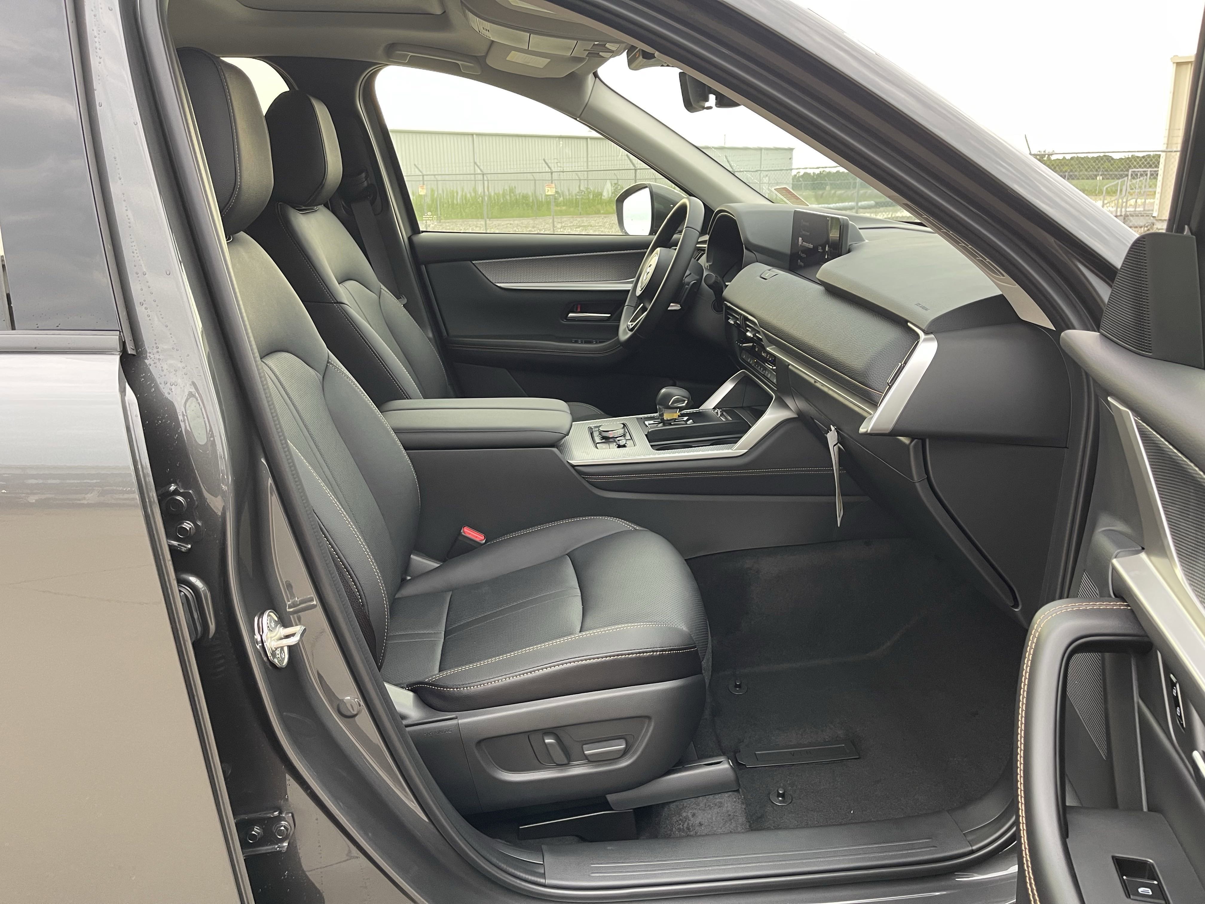 2025 Mazda CX-90 Preferred Package - Photo 9