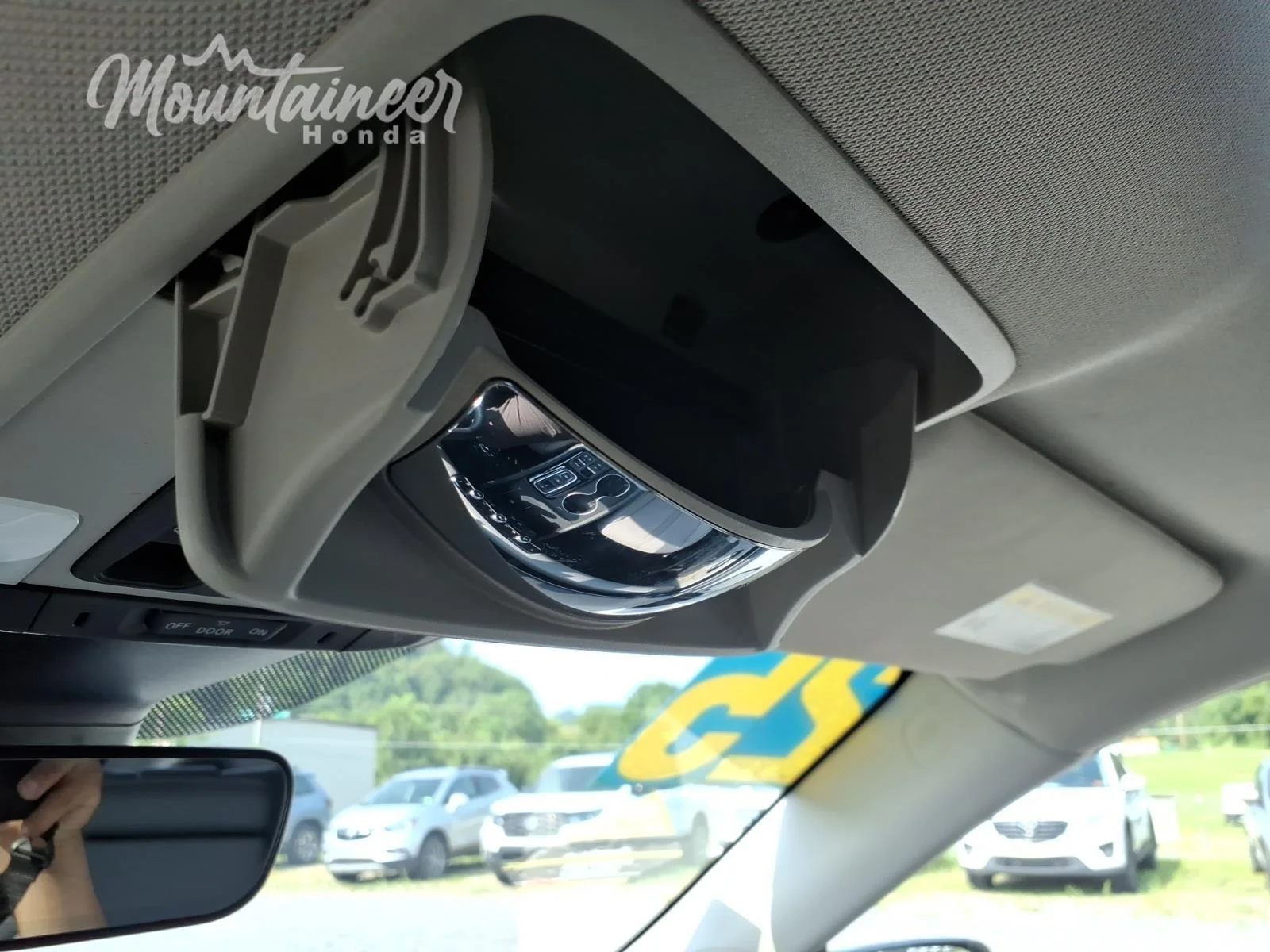 Used 2025 Obsidian Blue Pearl Honda Touring image 45