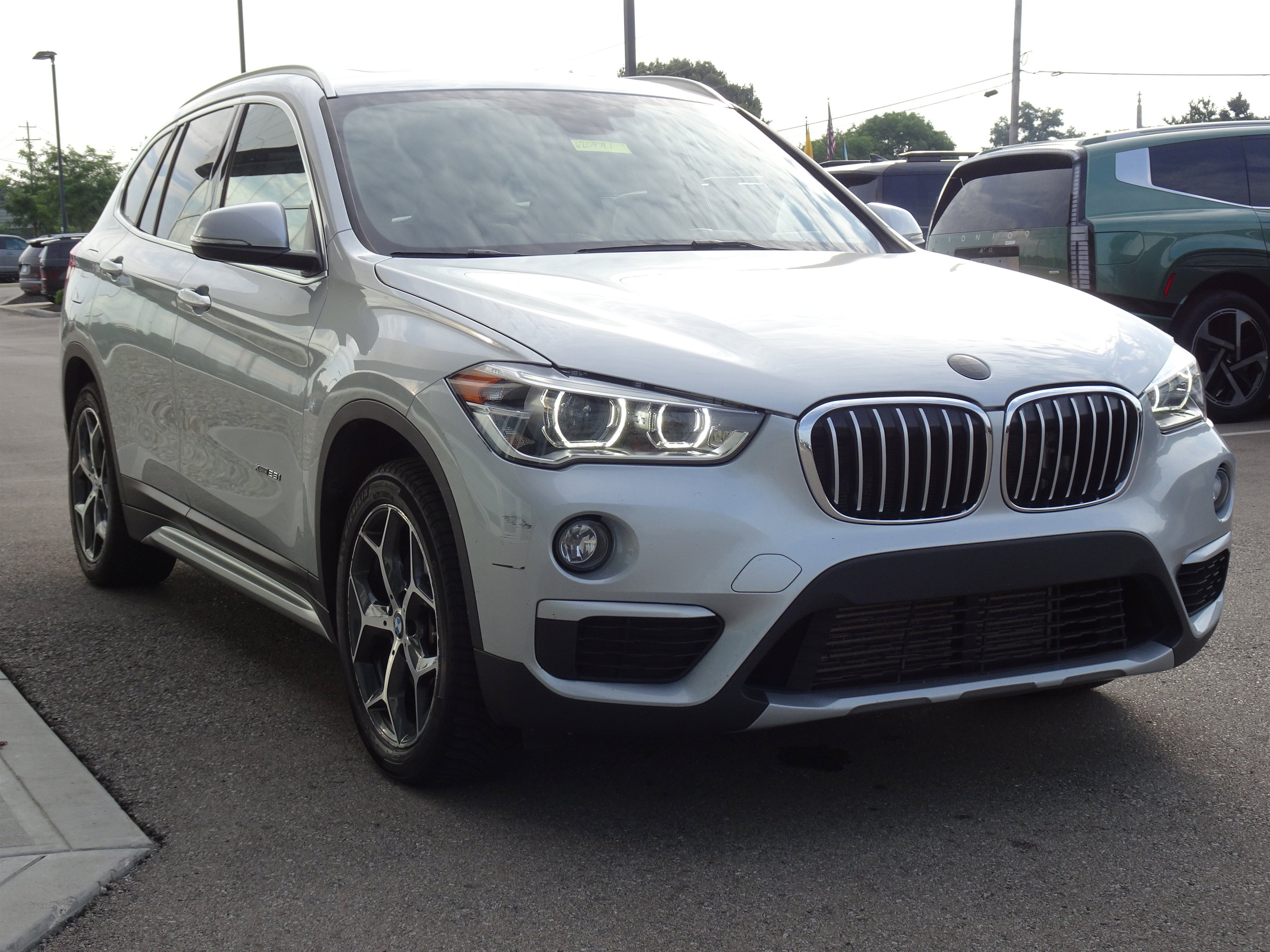 Used 2018 Glacier Silver Metallic BMW xDrive28i image 6