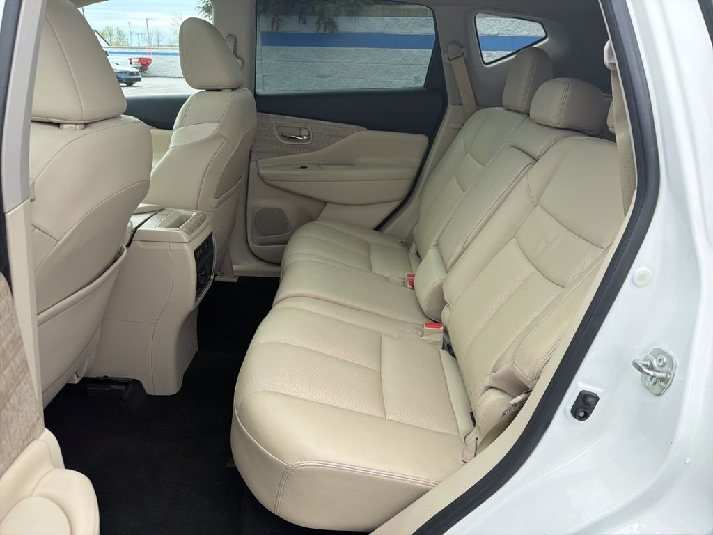 Used 2019 White Nissan SL image 19
