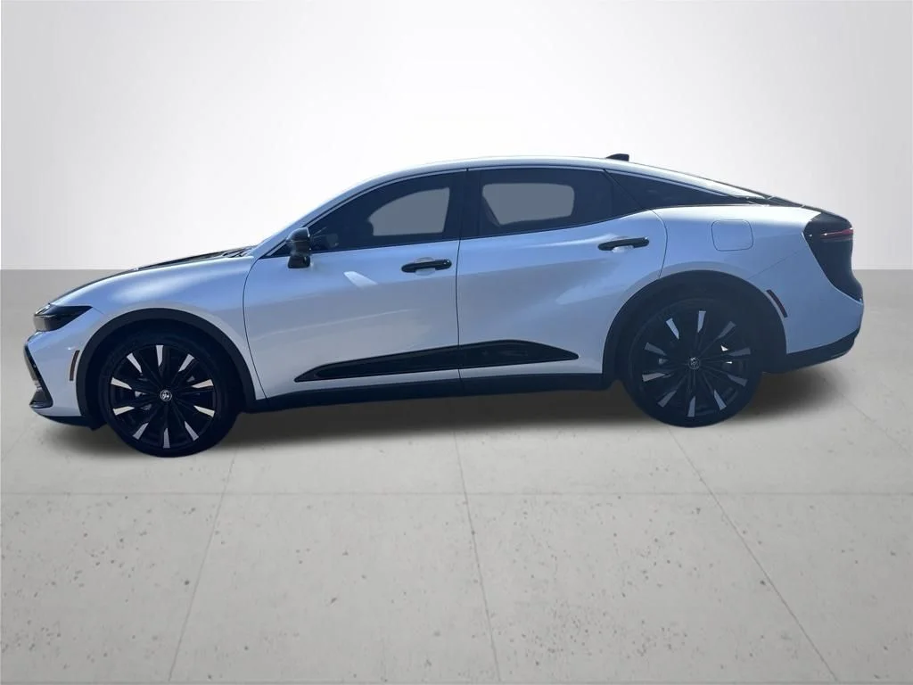Used 2026  Toyota Platinum image 10