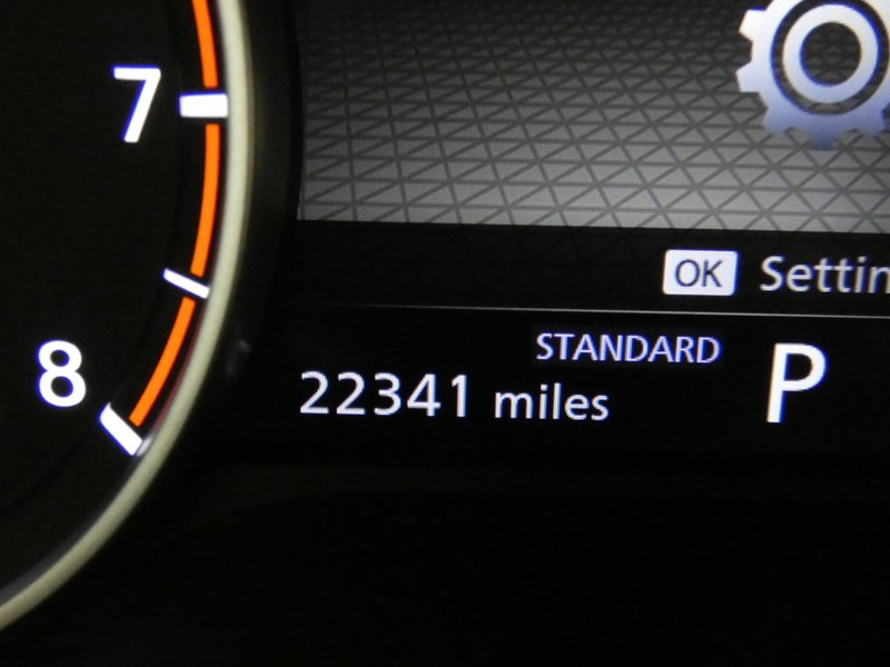 Used 2023 WHITE Nissan FWD SL image 19