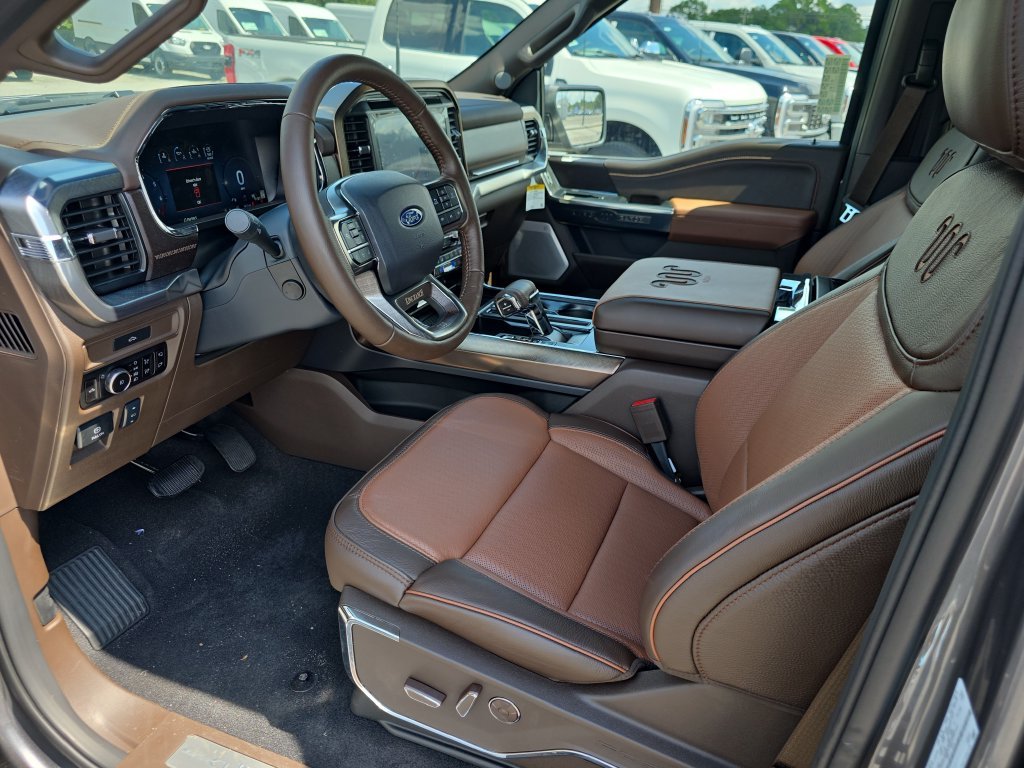 New 2026 Carbonized Gray Metallic Ford King Ranch® image 11