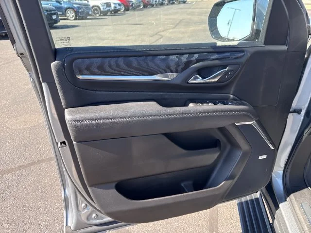 Used 2023 STERLING METALLIC GMC Denali image 12