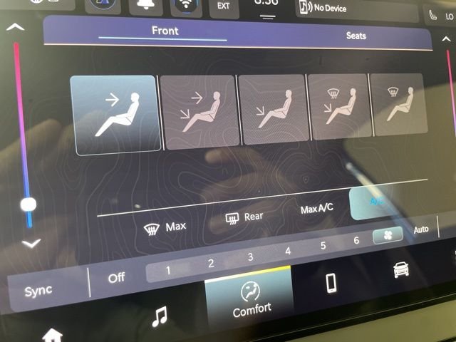 New 2026 Hydro Blue Pearlcoat Jeep Latitude image 34