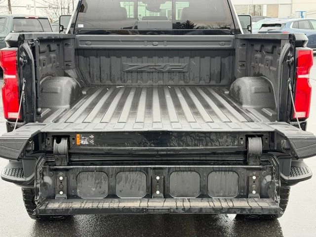2024 Chevrolet Silverado 2500HD ZR2 - Photo 43