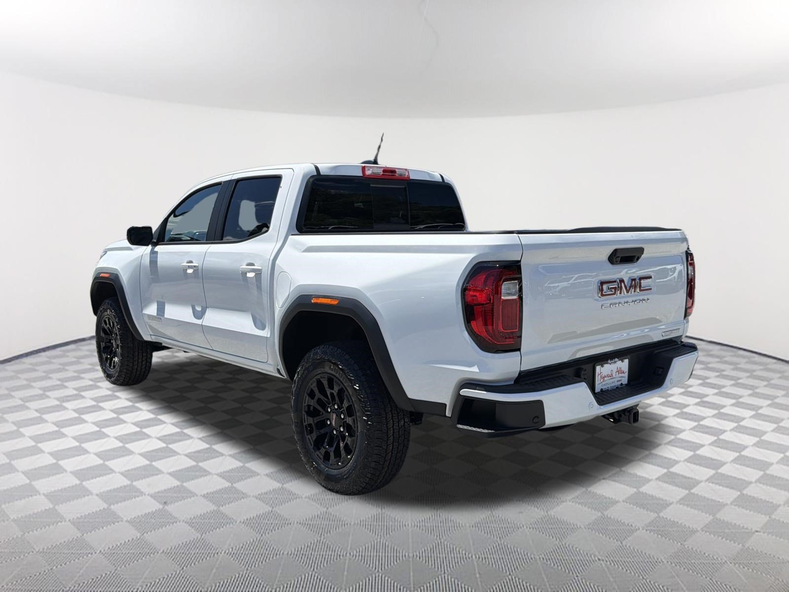 New 2026 Summit White GMC Elevation image 3