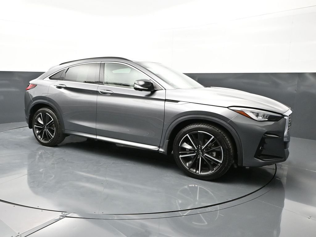 2023 INFINITI QX55 Essential