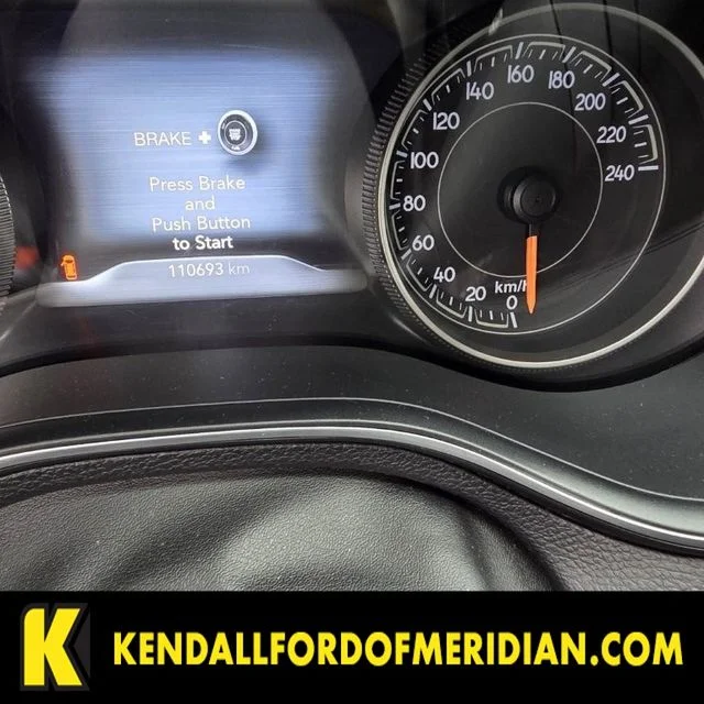 Used 2019 Pearl White Pearlcoat Jeep Trailhawk image 1