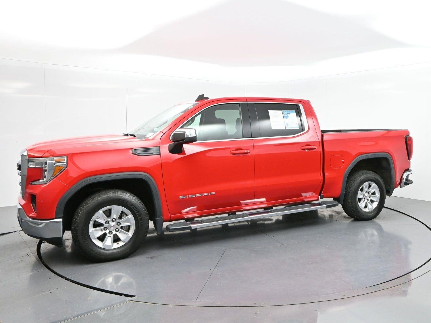 Used 2022 Cardinal Red GMC SLE image 3