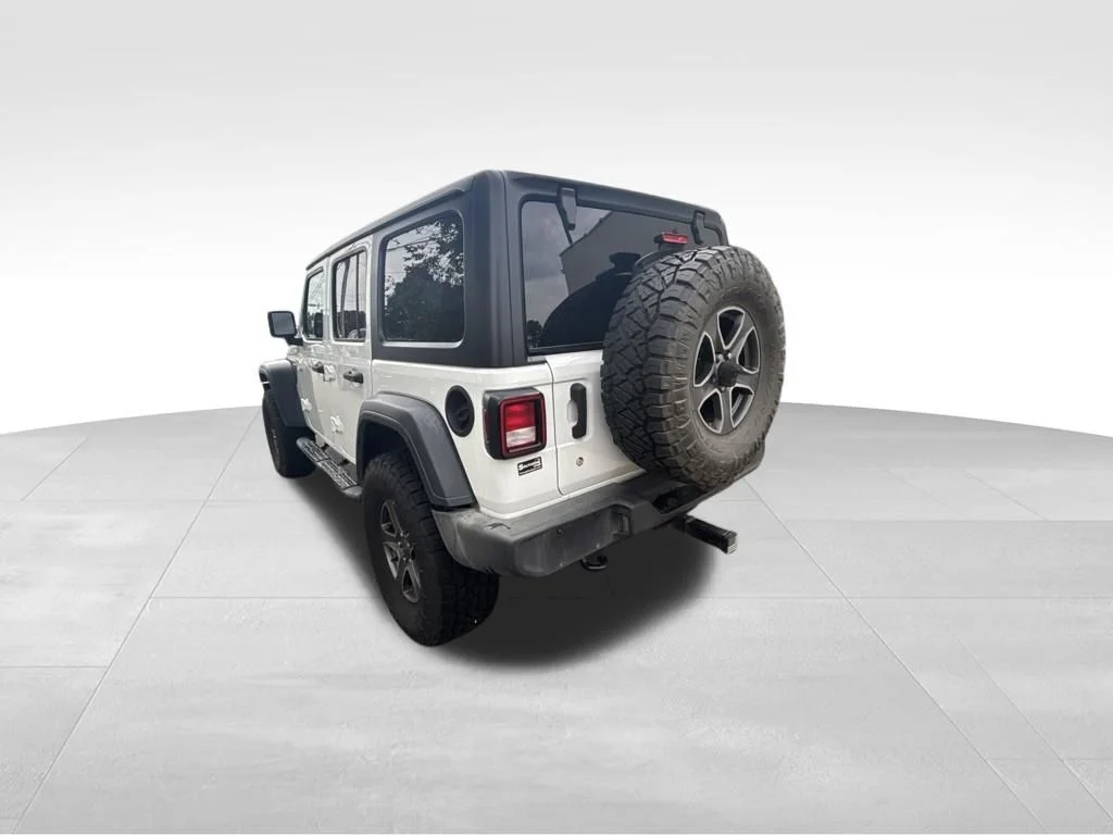 Used 2018 White Jeep Unlimited Sport S image 4