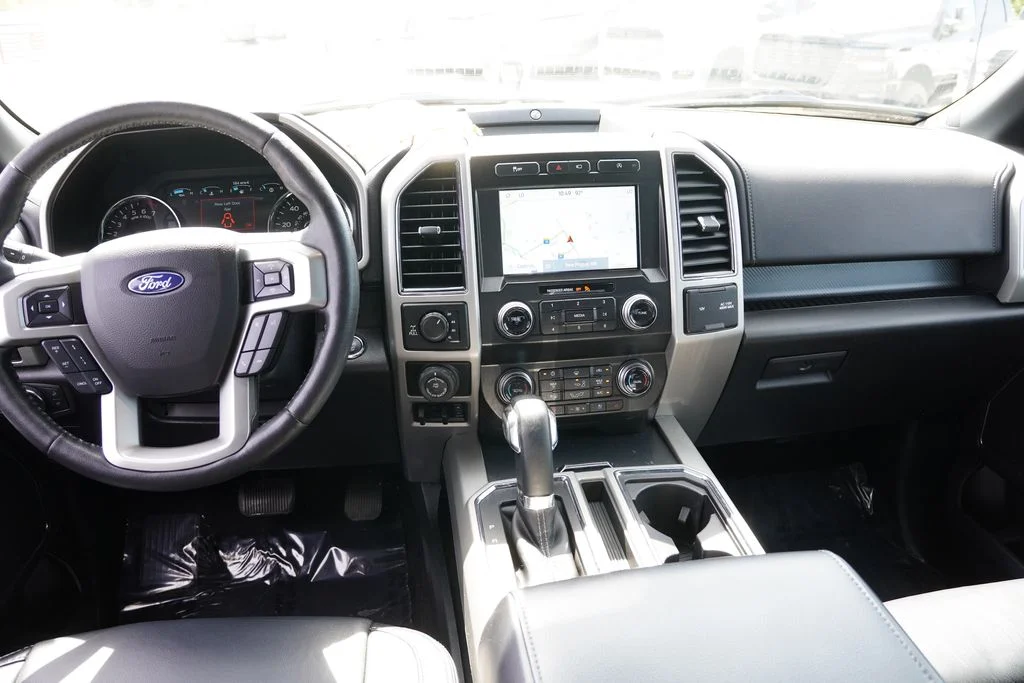 Certified Used 2020 Oxford White Ford Lariat image 20