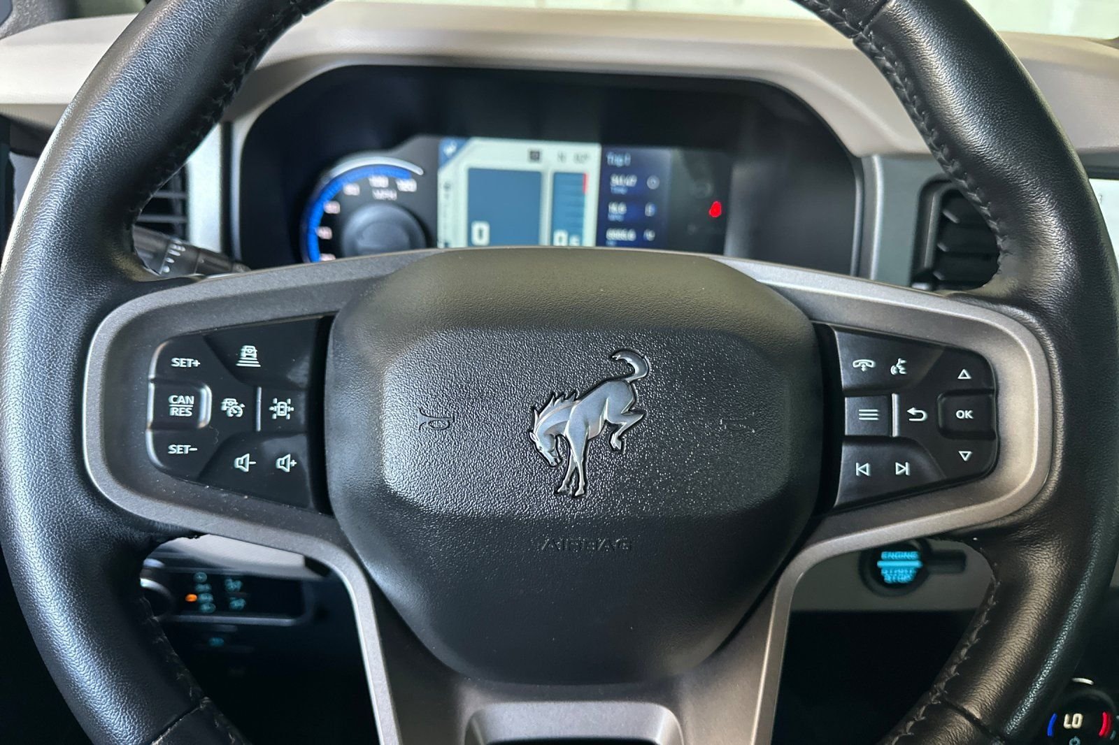Used 2024 White Ford Wildtrak image 25