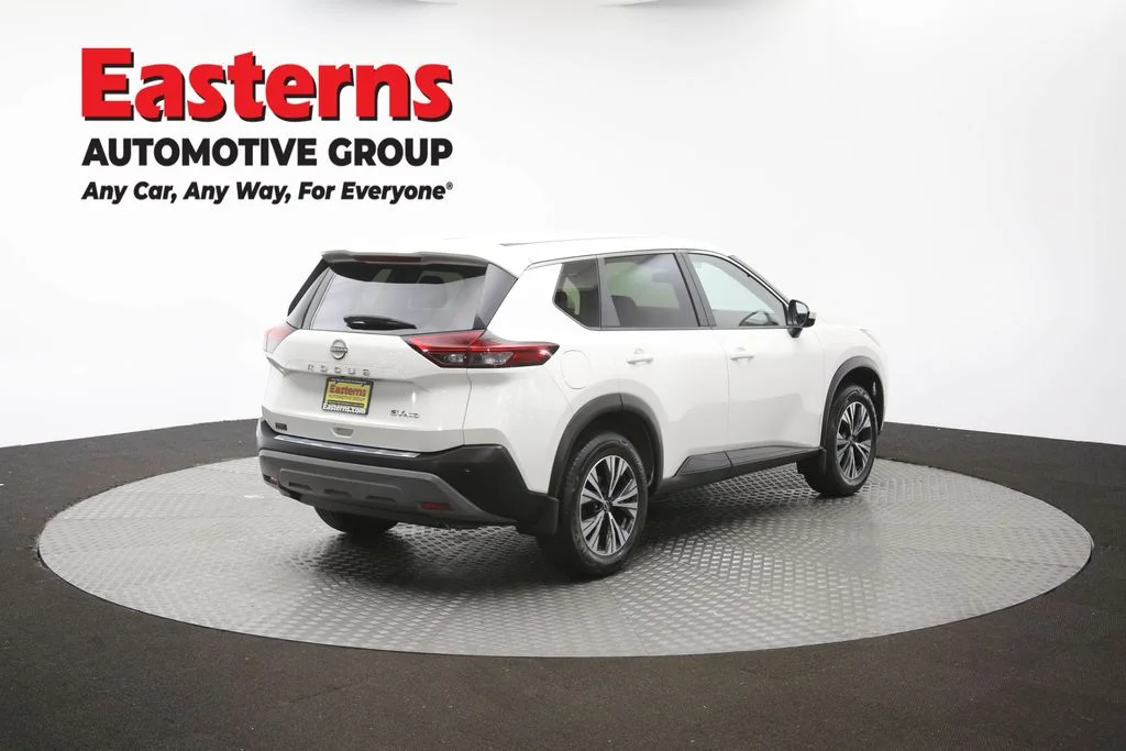 Used 2023 White Nissan SV image 40