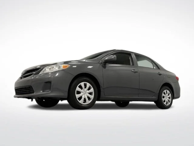 Used 2013 Gray Toyota L image 4