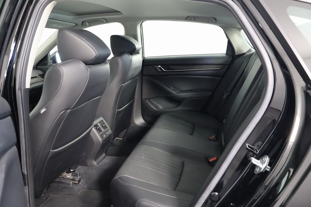 2022 Honda Accord Hybrid Touring - Photo 9
