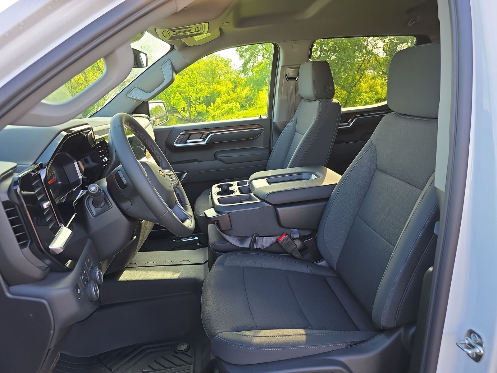 New 2026 Summit White Chevrolet LT image 9