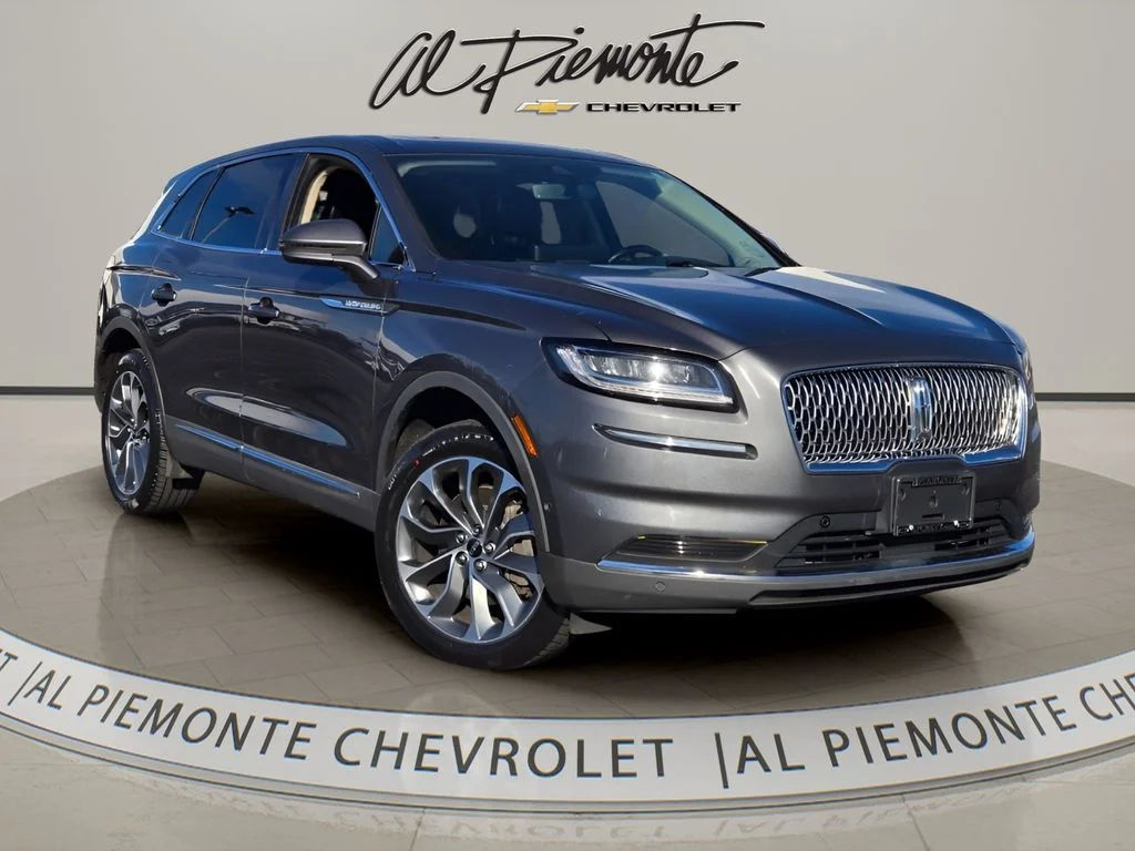 2022 Lincoln Nautilus Reserve AWD's photo