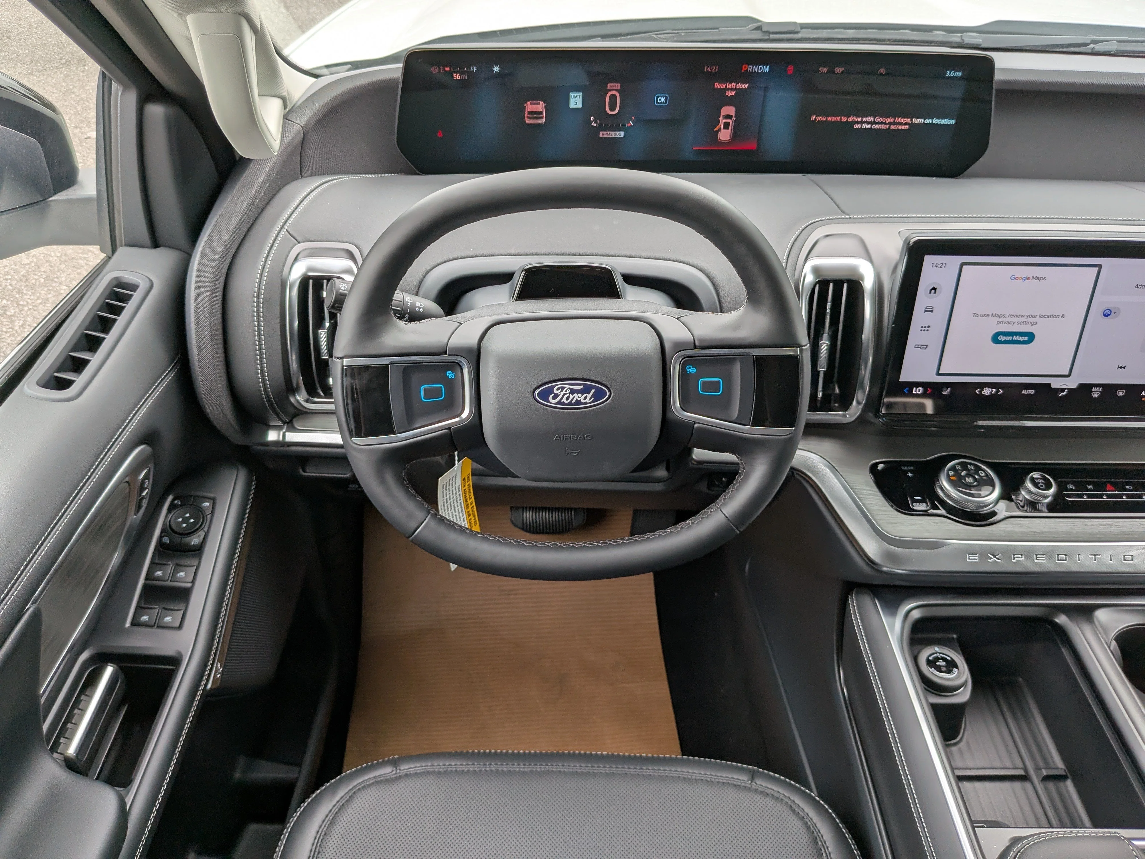 New 2027 Star White Metallic Tri-Coat Ford Platinum image 13
