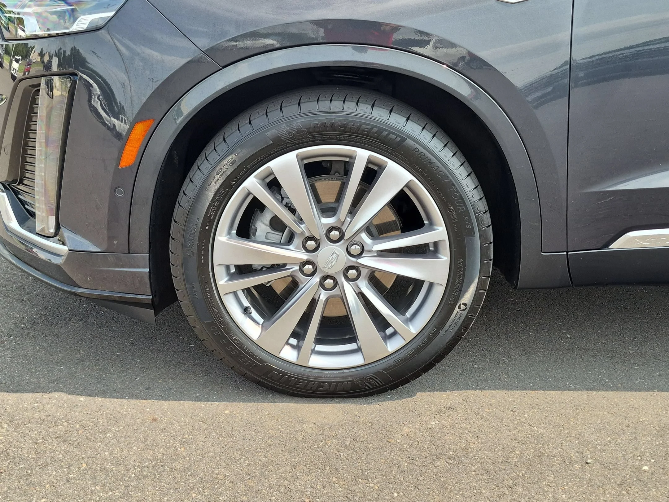 Used 2023 Wilder Metallic Cadillac AWD Premium Luxury image 33