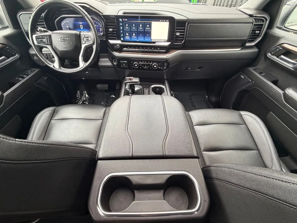 Used 2024 White Chevrolet LT Trail Boss image 12