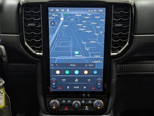 New 2026 Oxford White Ford XLT image 37