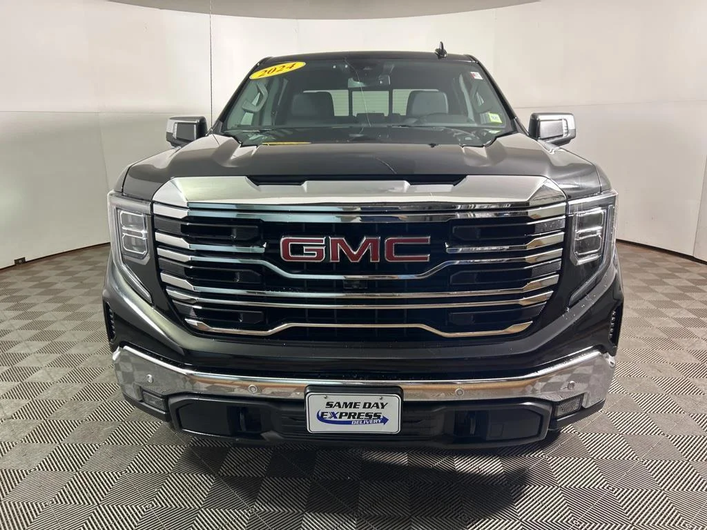 Used 2024 Onyx Black GMC SLT image 14
