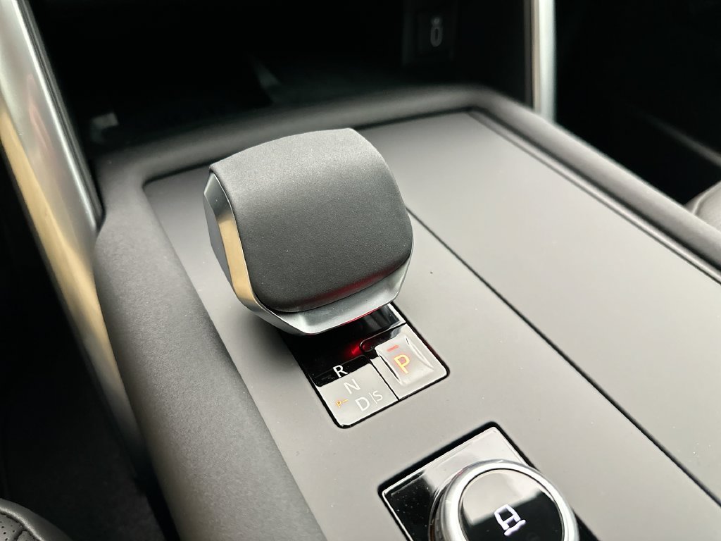 New 2026 Sedona Red Metallic Land Rover Gemini Edition image 12