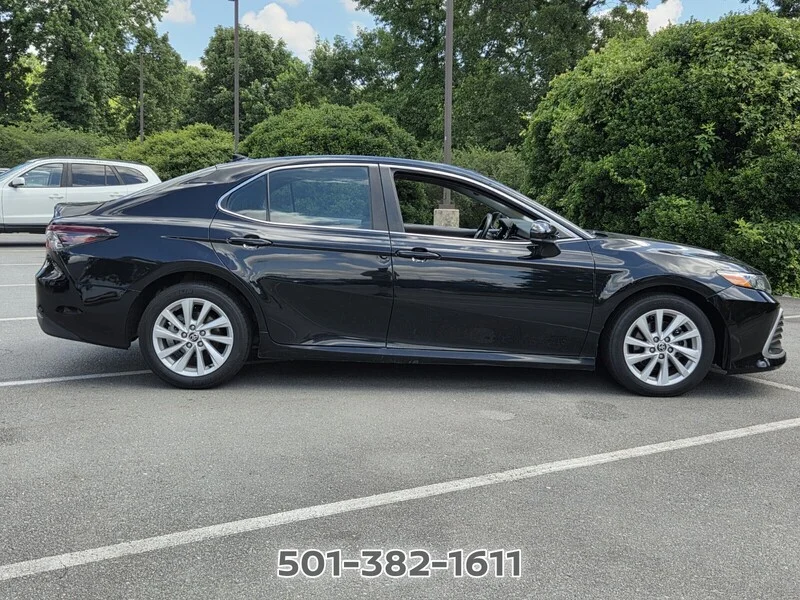 Used 2022 Midnight Black Metallic TOYOTA LE AUTO image 6