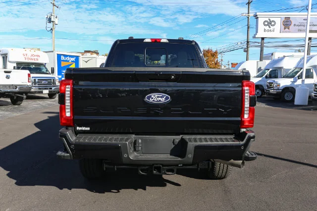 New 2027 Black Metallic Ford XLT image 8