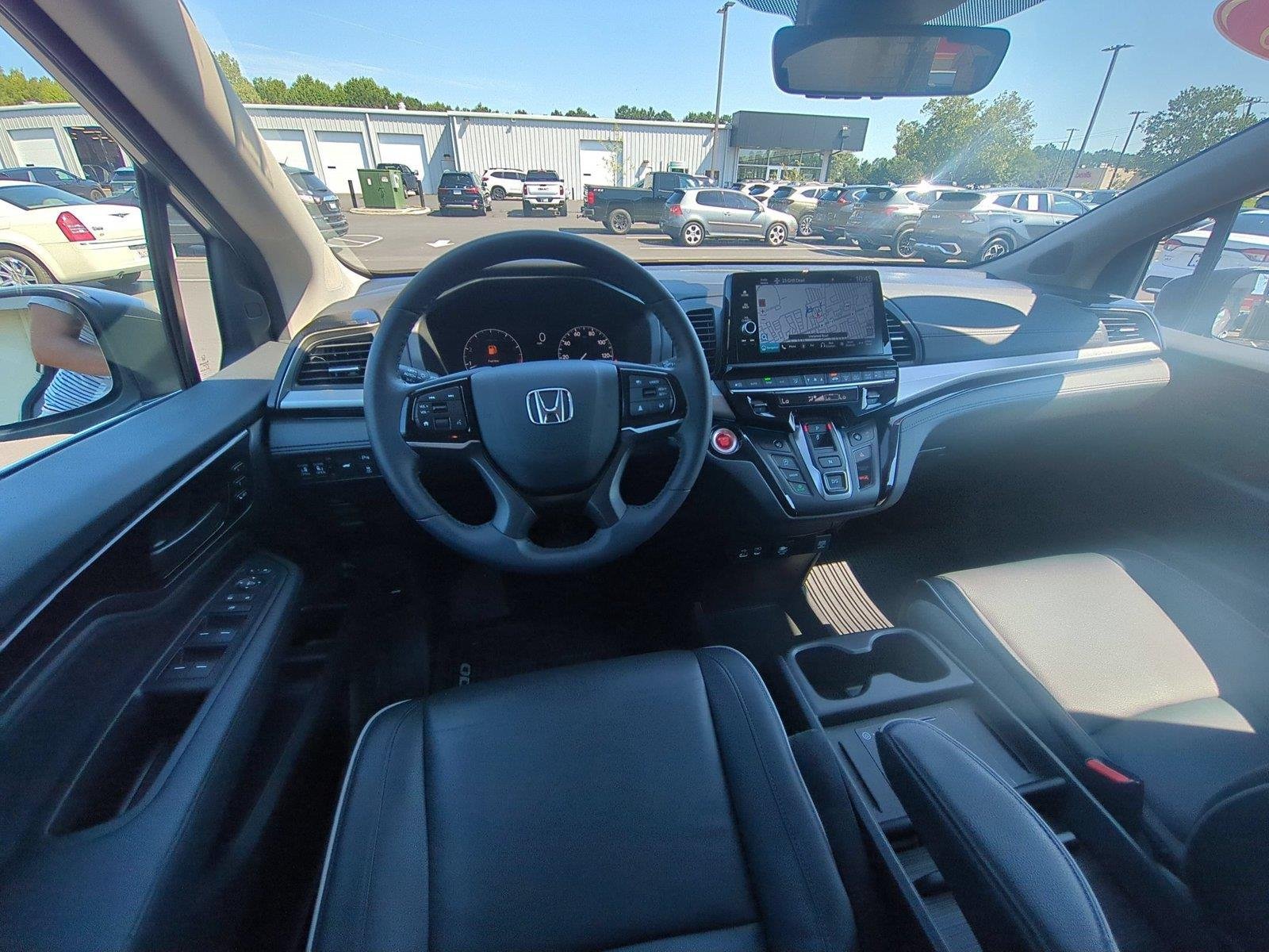 Used 2025 Solar Silver Metallic Honda Touring image 35