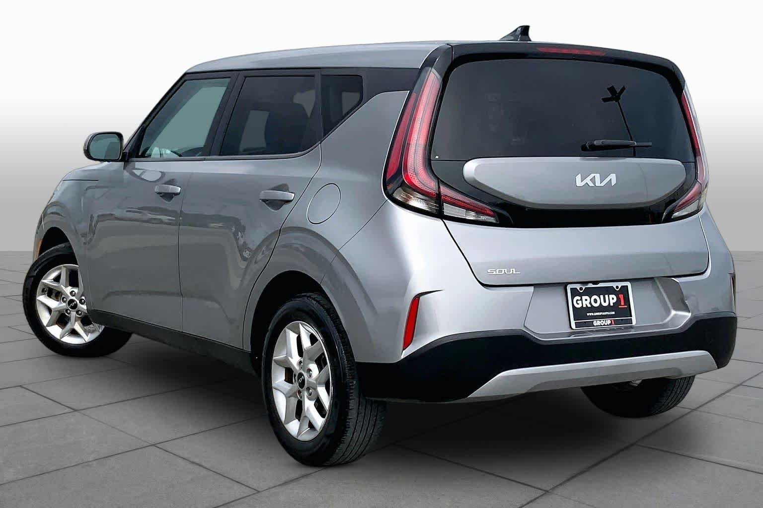 Used 2023 Steel Gray Kia LX image 12