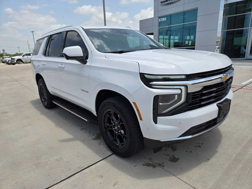 Used 2025 White Chevrolet LS image 1