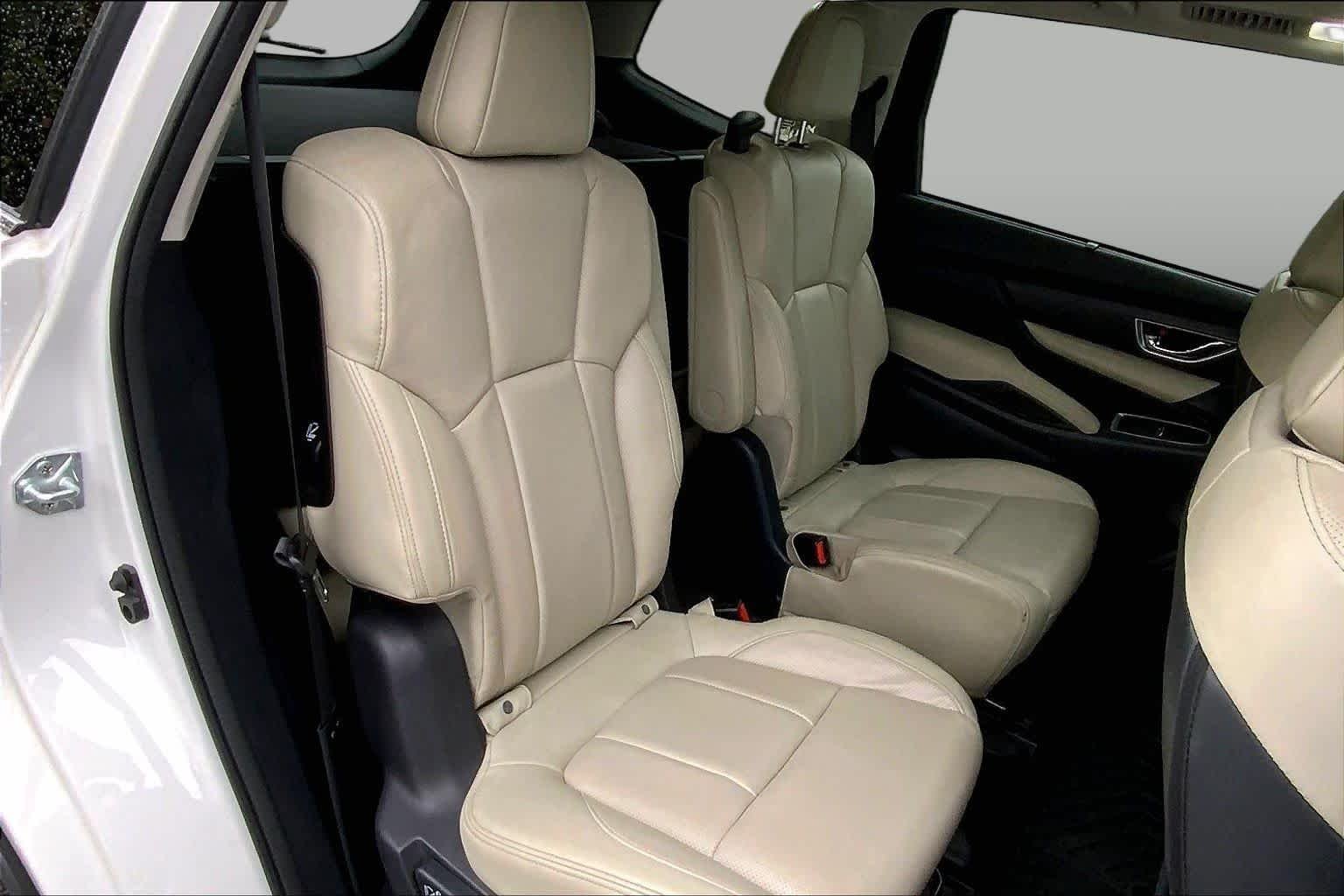 Used 2022 Crystal White Pearl Subaru Limited image 19