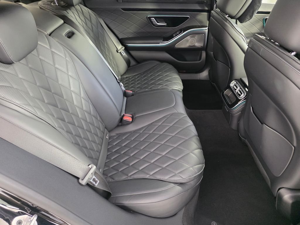 Used 2023 Black Mercedes-Benz S 580 image 26