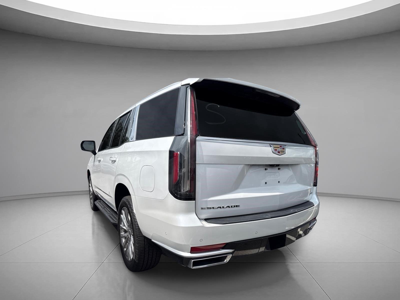 Used 2023 Crystal White Tricoat Cadillac 4WD Premium Luxury image 9
