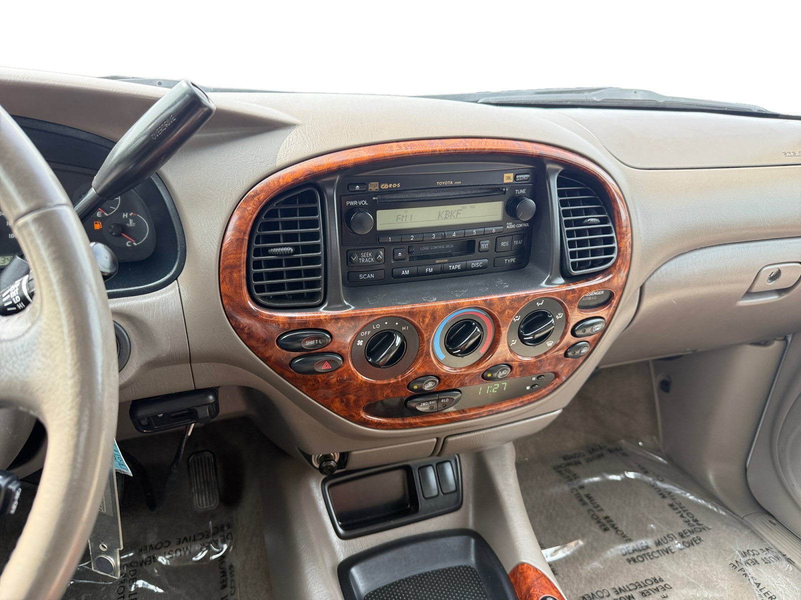 Used 2006 Natural White Toyota Limited image 12